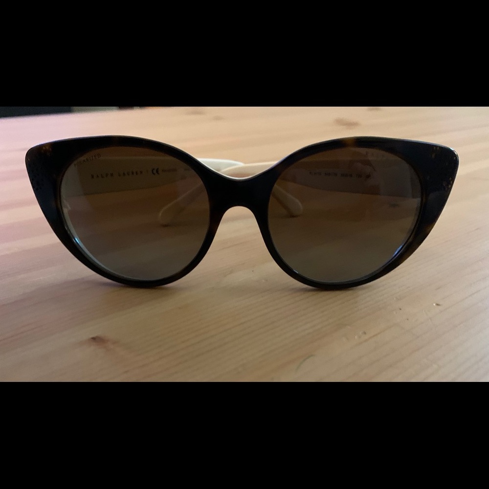 AUTHENTIC RALPH LAUREN SUNGLASSES RL8110